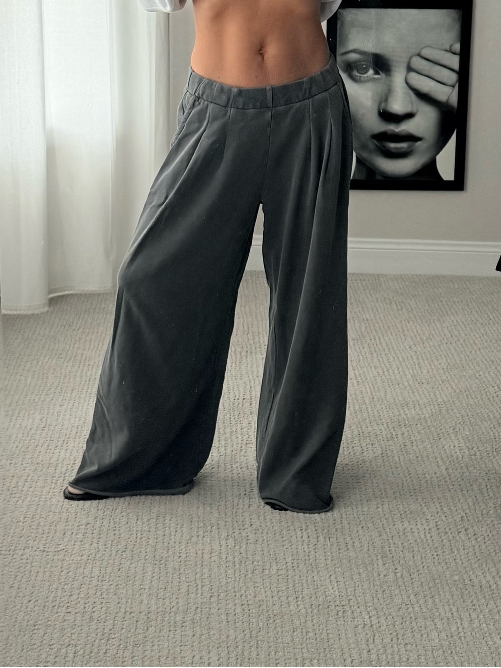 aerie Wide-Leg gaucho jogger pants in Charcoal Gray